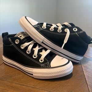 Converse Black & White Chuck Taylor All Star Madison Mid Size 13 Little Kid